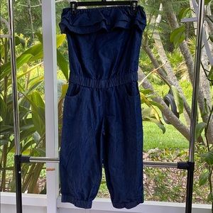 Strapless Capri romper